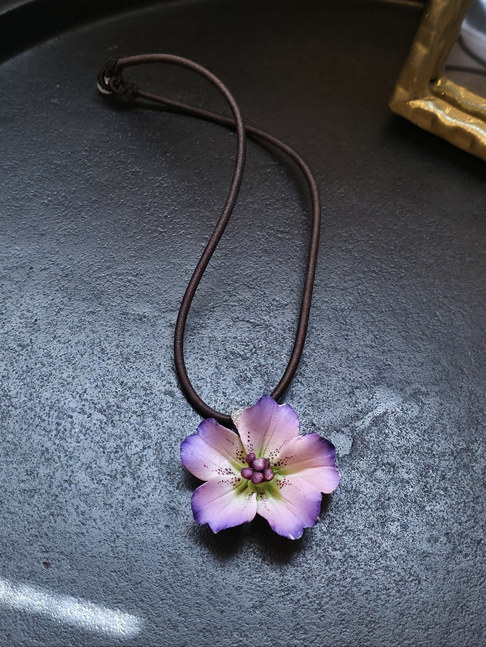 Vintage 60s Italian Clay Alstroemeria Pendant Necklace